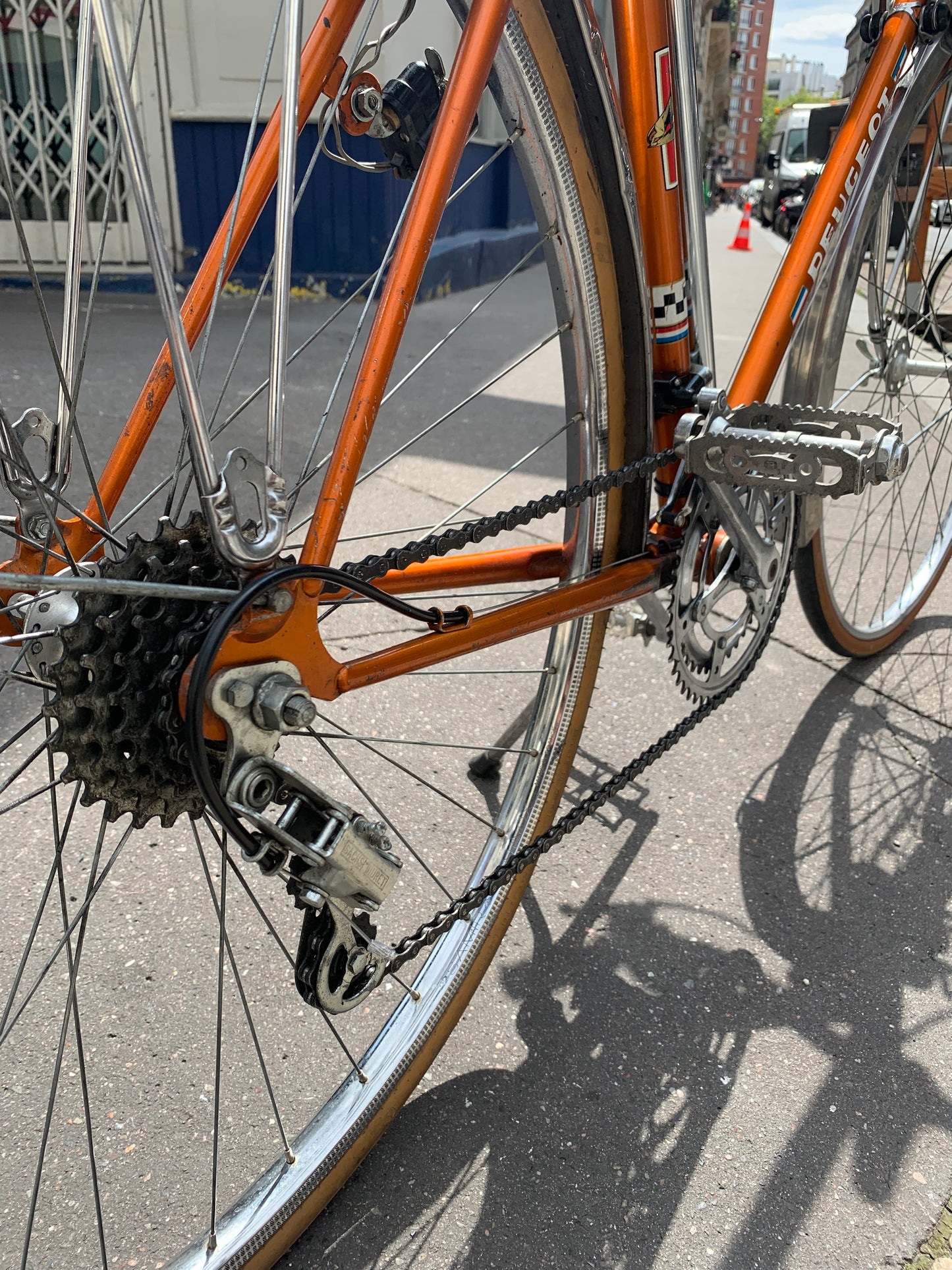 PEUGEOT (M)