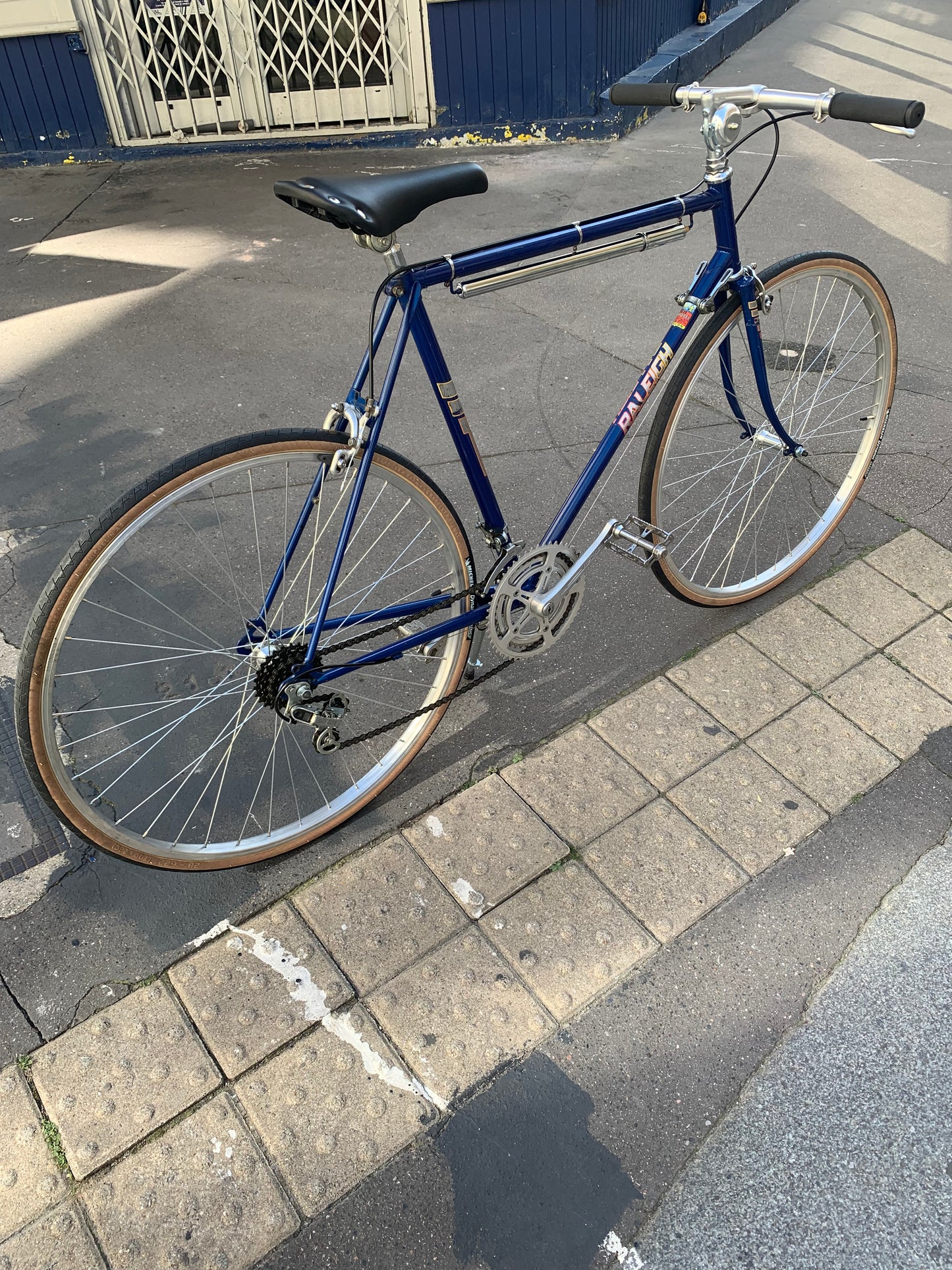 RALEIGH (L)
